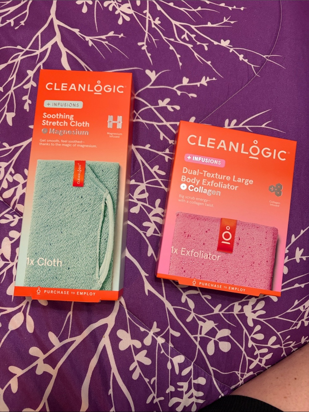 Soothing Stretch Cloth & Dual-Texture Large Body Exfoliator both not opened